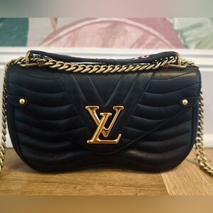 AUTHENTIC LOUIS VUITTON NEW WAVE CHAIN BAG MM